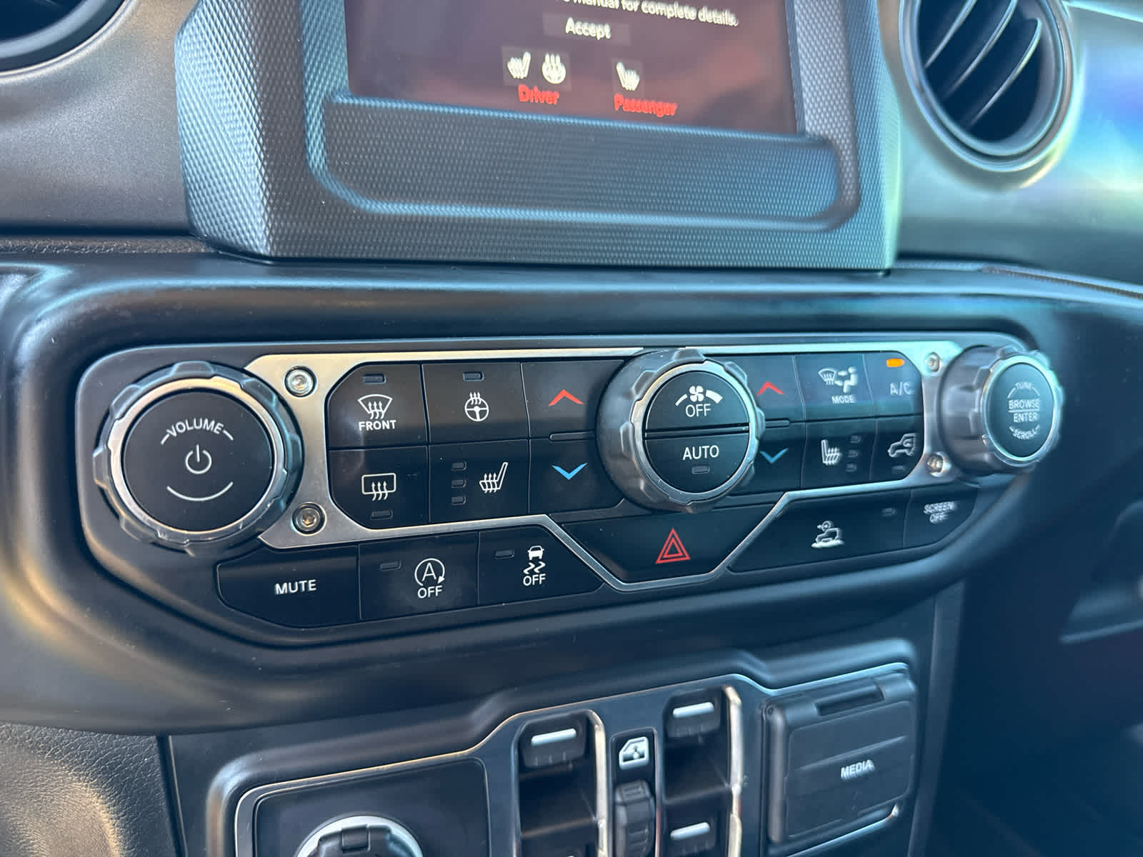 2023 Jeep Wrangler 4-Door Sport S 4x4