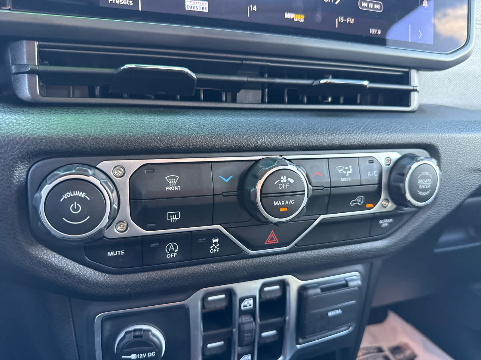 2025 Jeep Wrangler 4-Door Sport 4x4