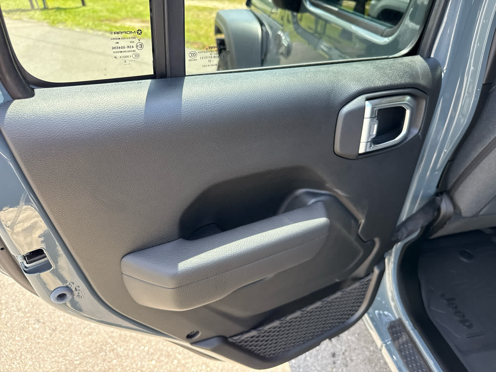 2025 Jeep Wrangler WRANGLER 4-DOOR SPORT