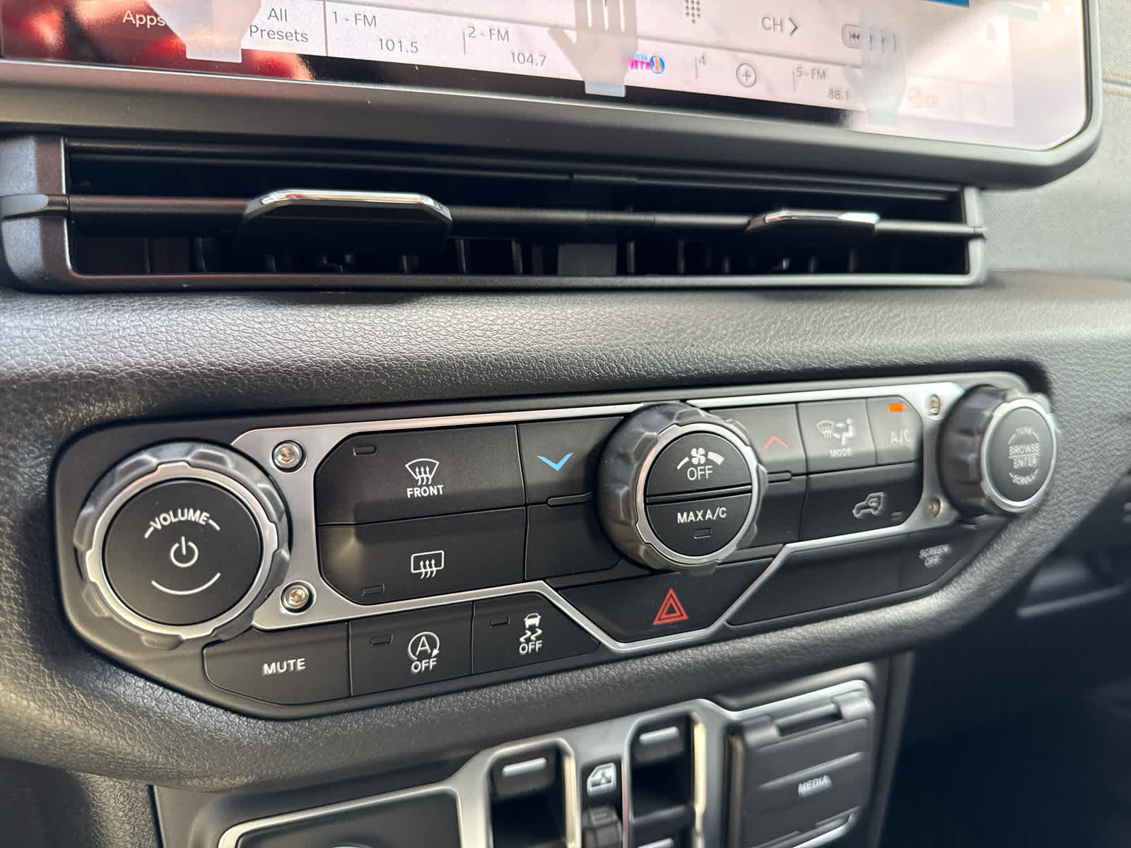 2025 Jeep Wrangler WRANGLER 4-DOOR SPORT