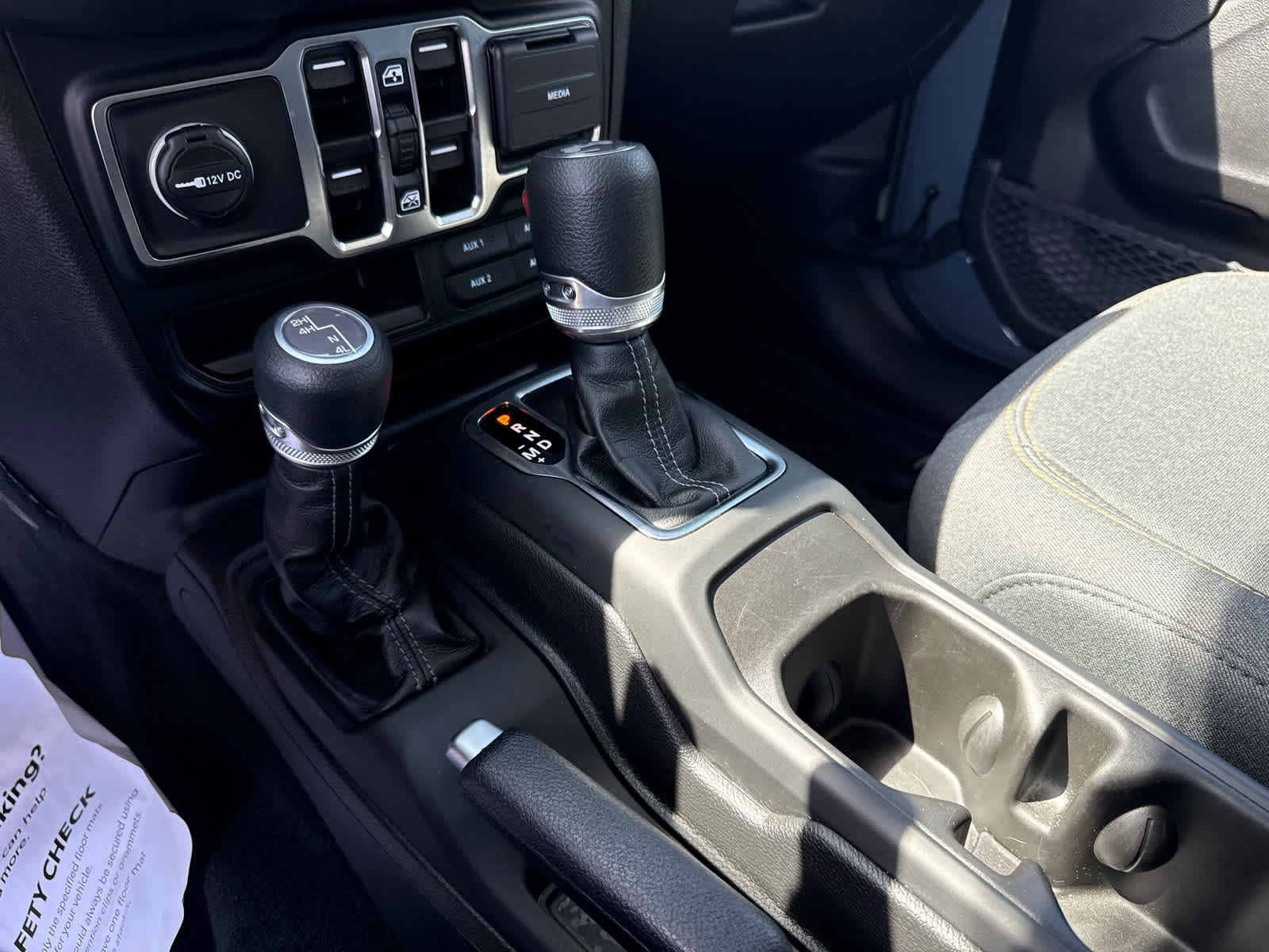 2025 Jeep Wrangler 4-Door Sport 4x4