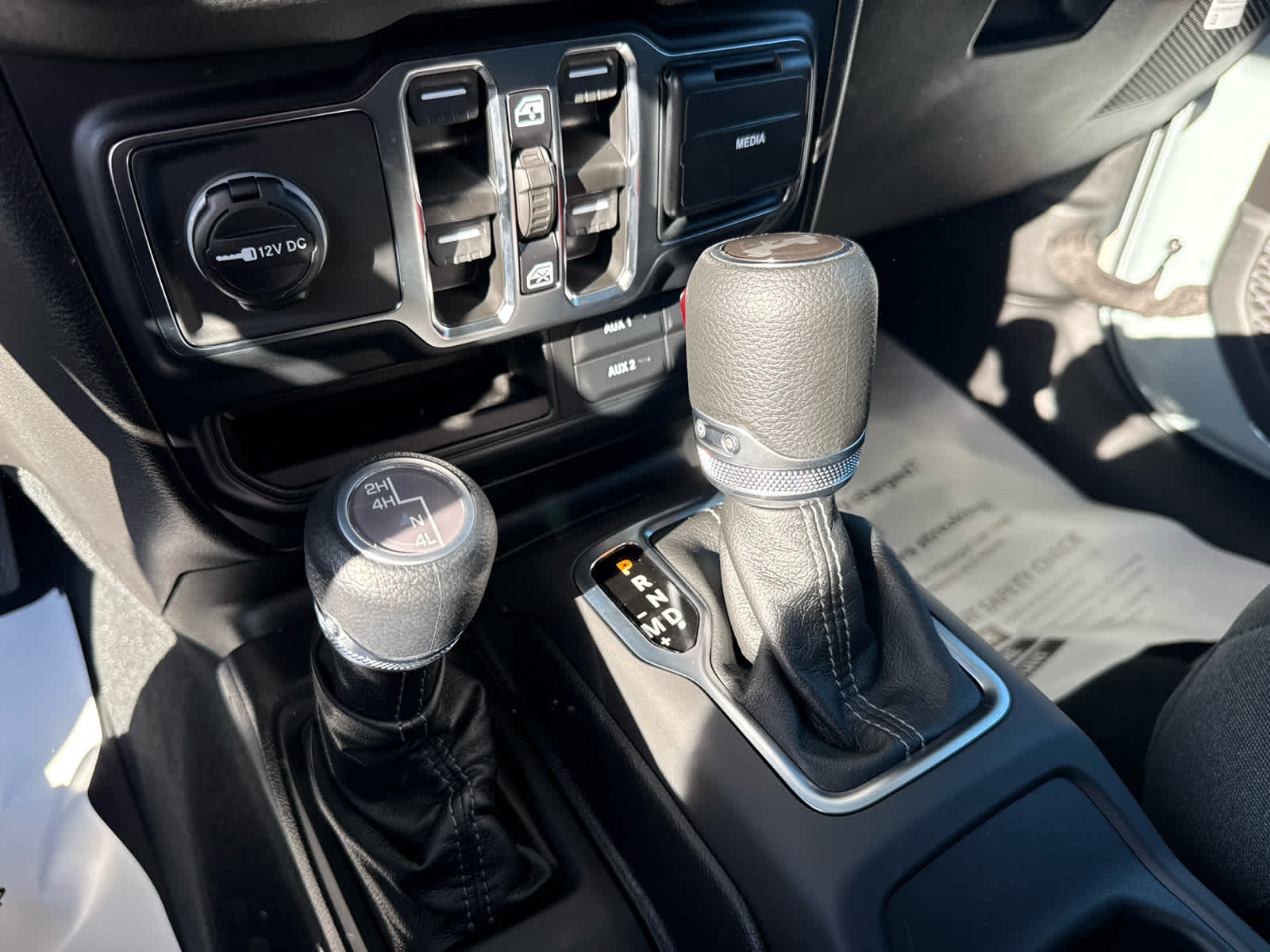 2027 Jeep Wrangler WRANGLER 4-DOOR SPORT S