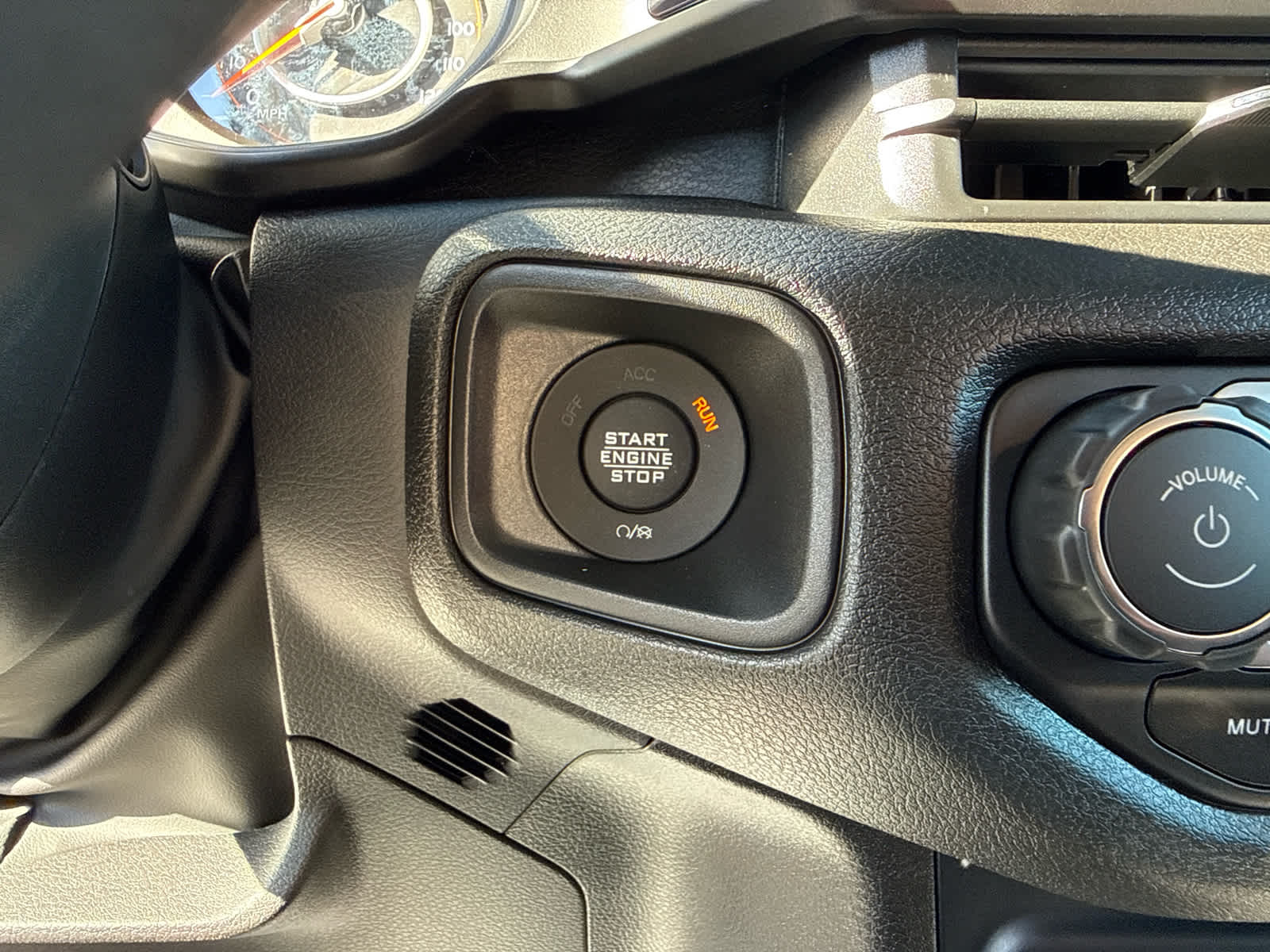 2027 Jeep Wrangler WRANGLER 4-DOOR SPORT S