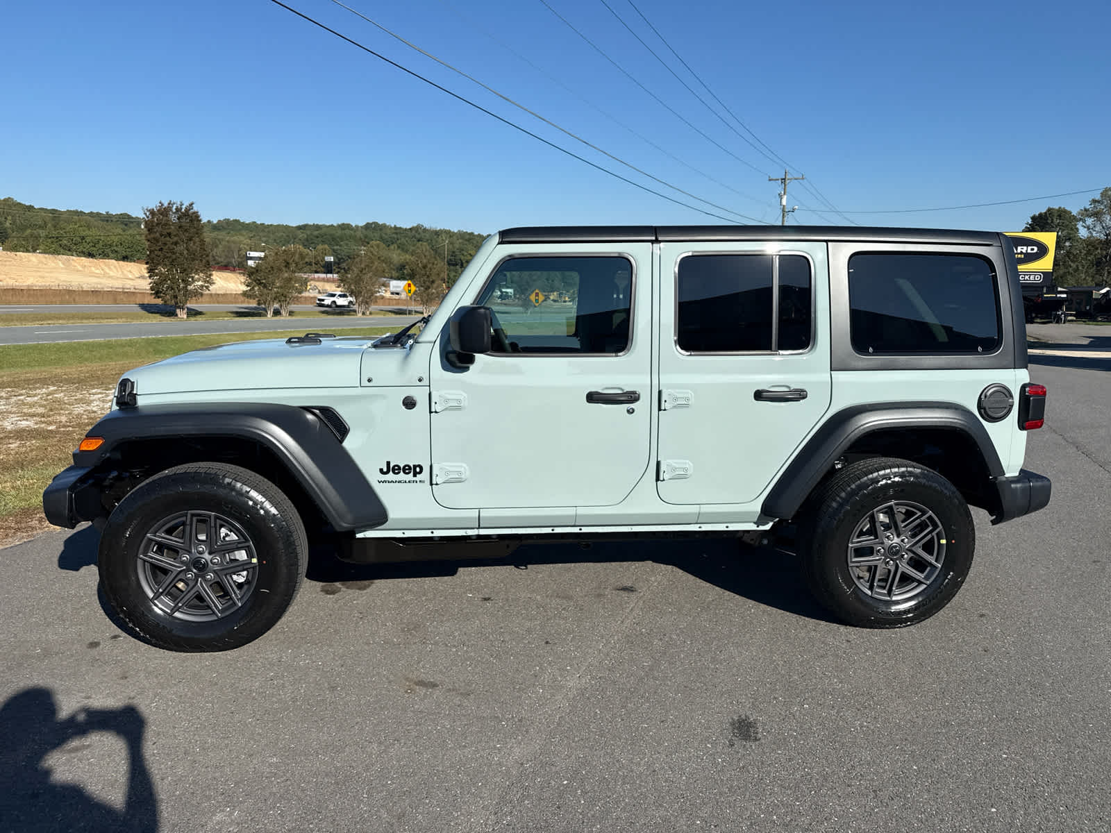 2027 Jeep Wrangler WRANGLER 4-DOOR SPORT S