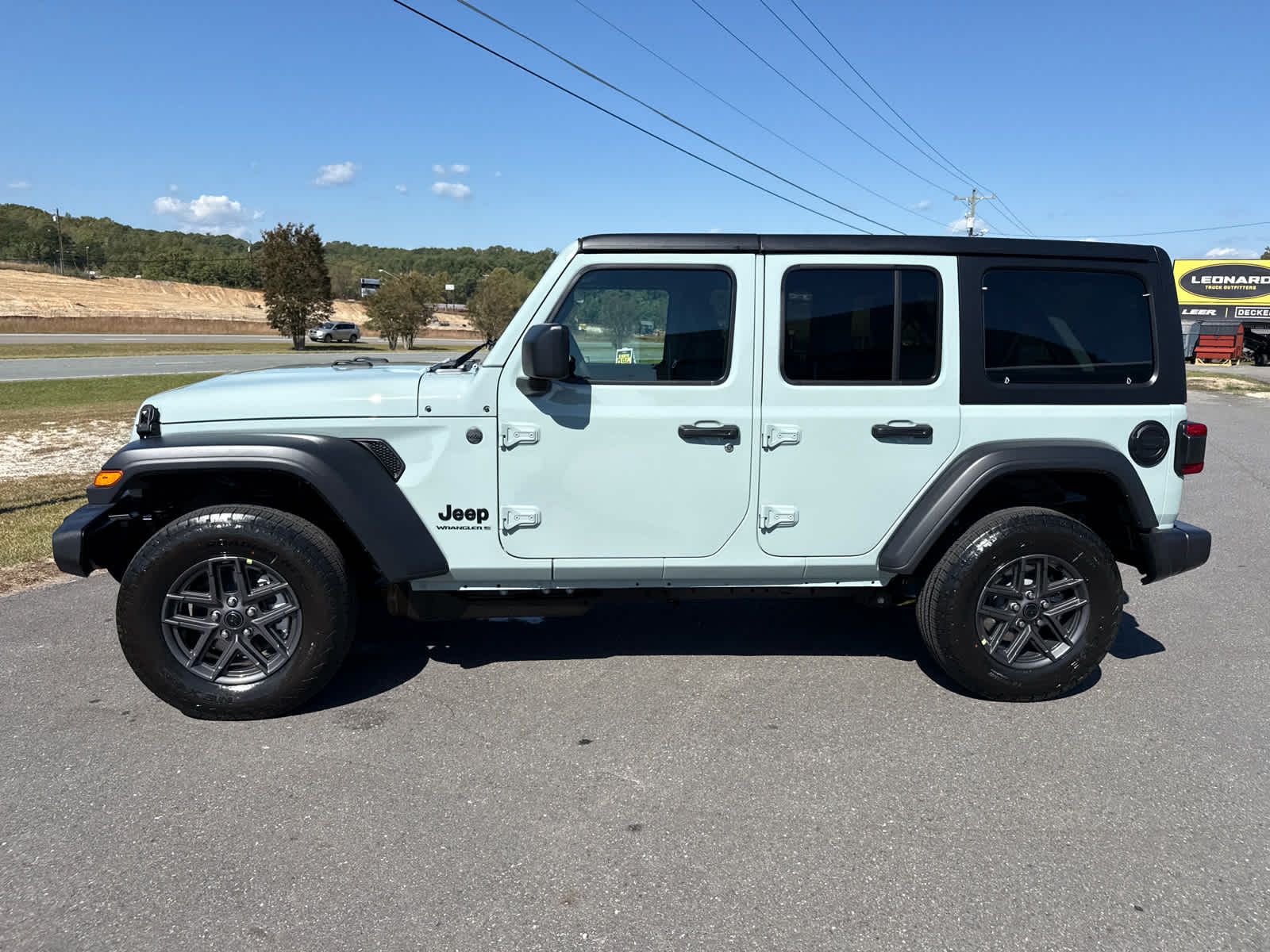 2027 Jeep Wrangler WRANGLER 4-DOOR SPORT S
