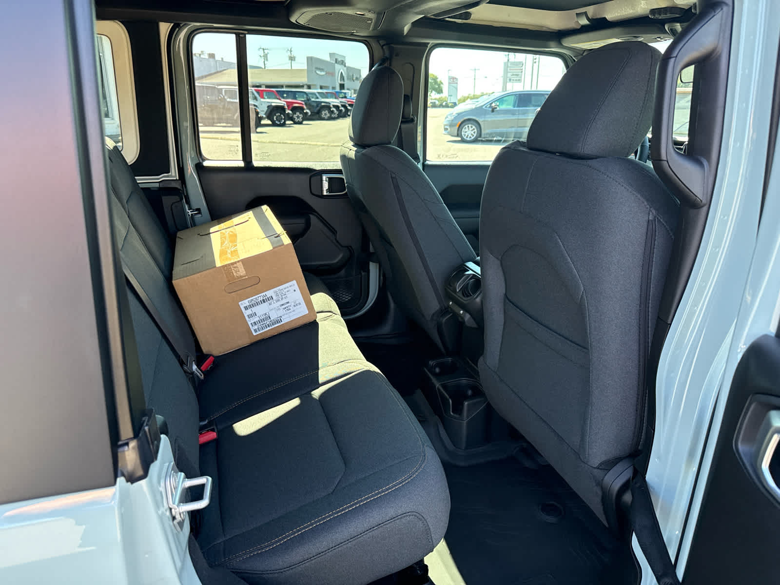2027 Jeep Wrangler WRANGLER 4-DOOR SPORT S