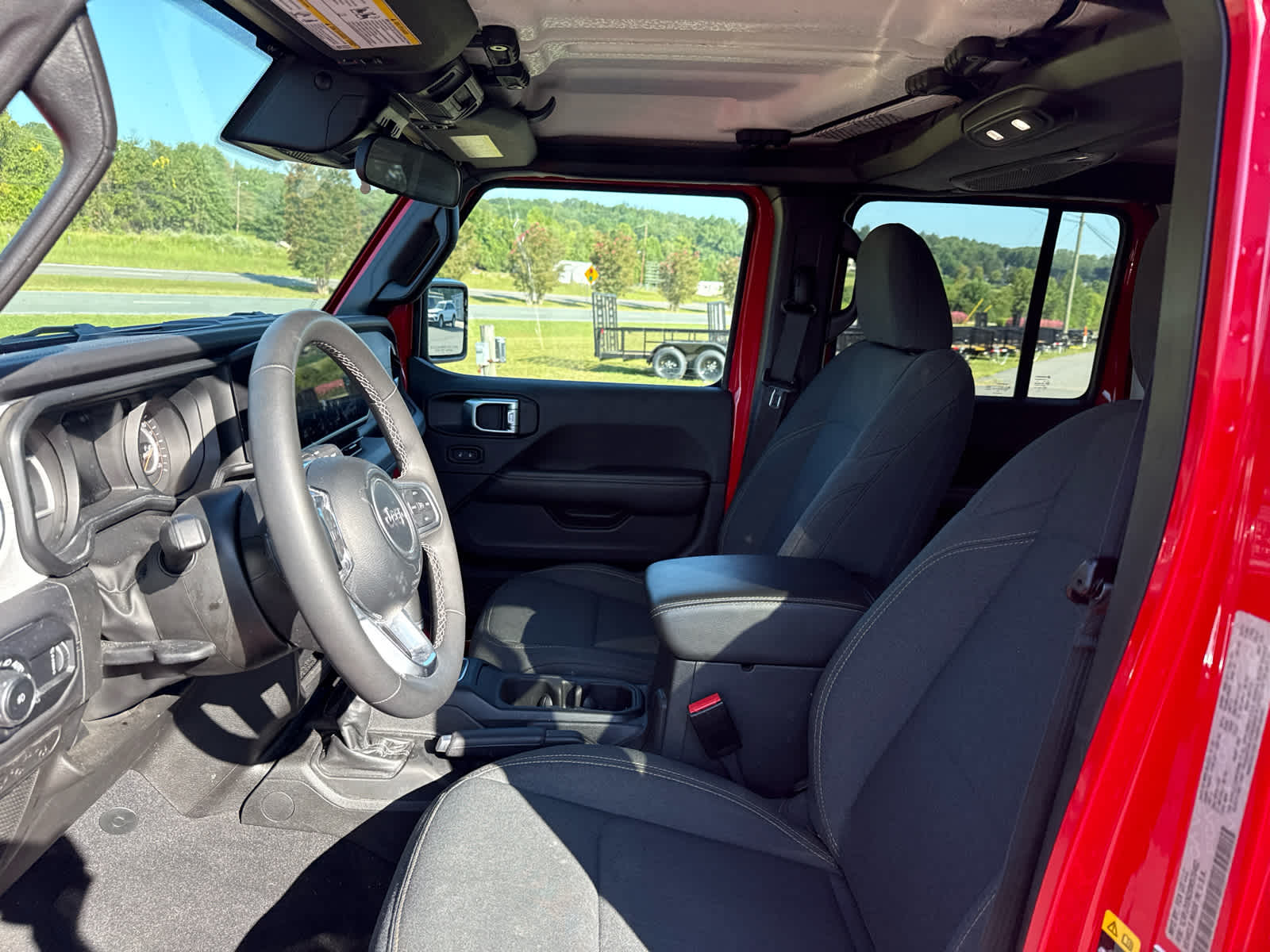 2025 Jeep Wrangler 4-Door Sahara 4x4