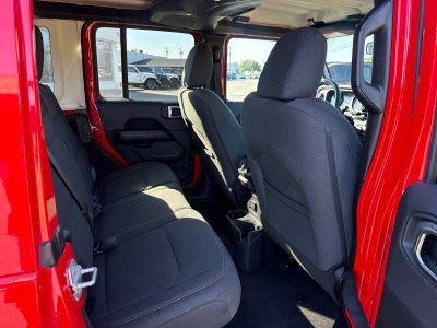 2025 Jeep Wrangler 4-Door Sahara 4x4