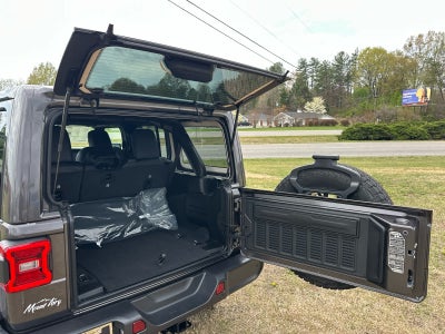 2025 Jeep Wrangler WRANGLER 4-DOOR SAHARA