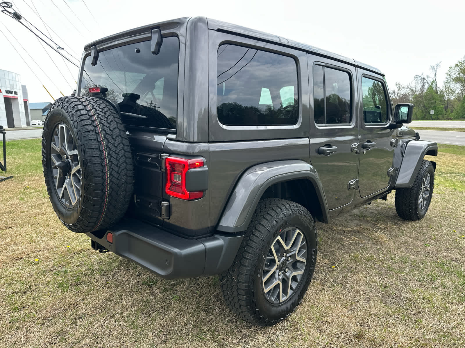 2025 Jeep Wrangler WRANGLER 4-DOOR SAHARA