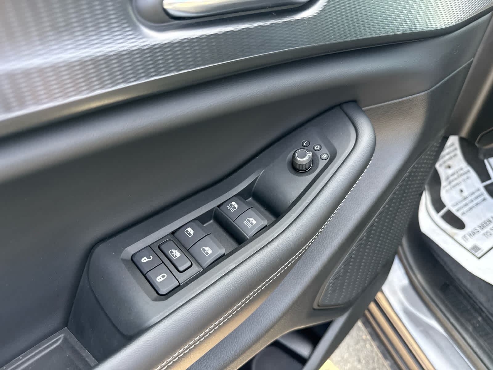 2025 Jeep Grand Cherokee Laredo 4x4