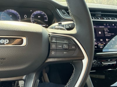 2025 Jeep Grand Cherokee Laredo 4x4