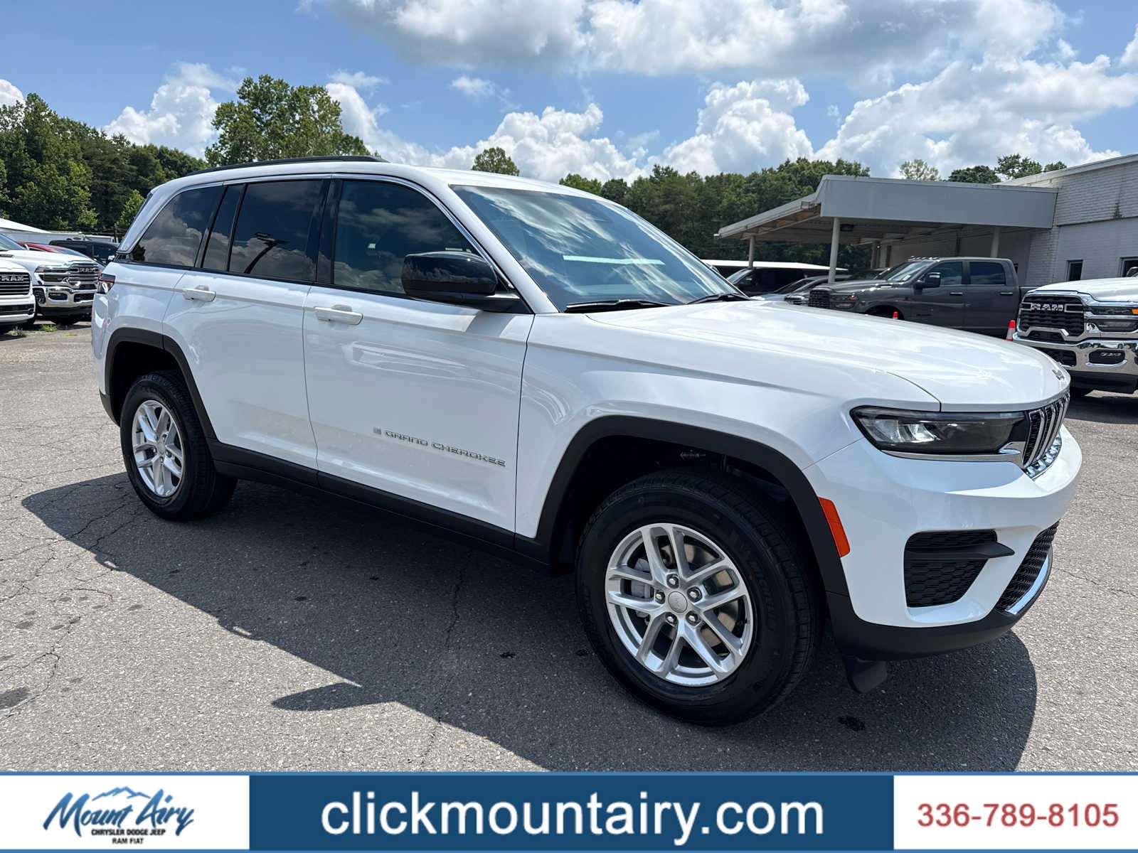 2026 Jeep Grand Cherokee GRAND CHEROKEE LAREDO 4X4