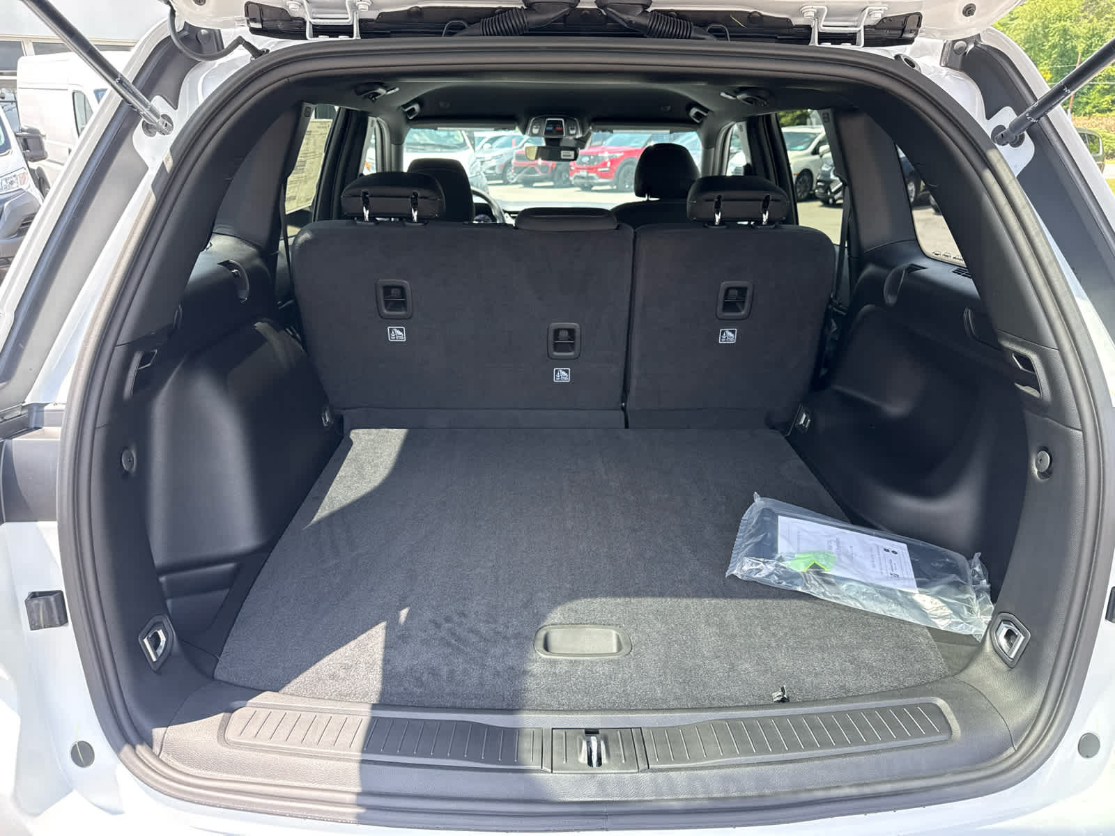 2026 Jeep Grand Cherokee GRAND CHEROKEE LAREDO 4X4