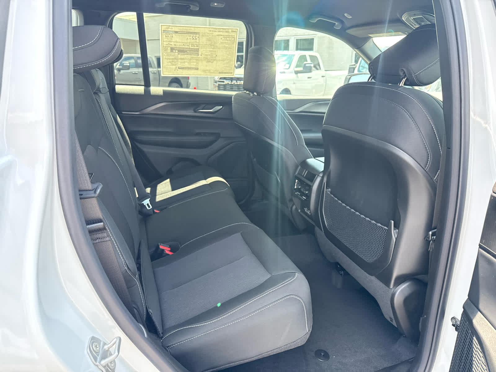 2026 Jeep Grand Cherokee GRAND CHEROKEE LAREDO 4X4