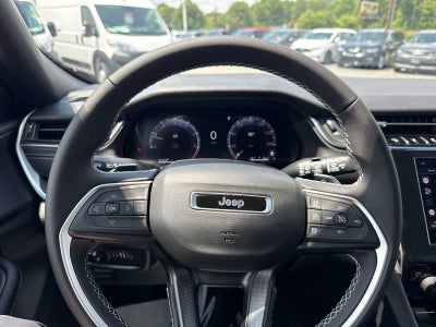 2026 Jeep Grand Cherokee GRAND CHEROKEE LAREDO 4X4
