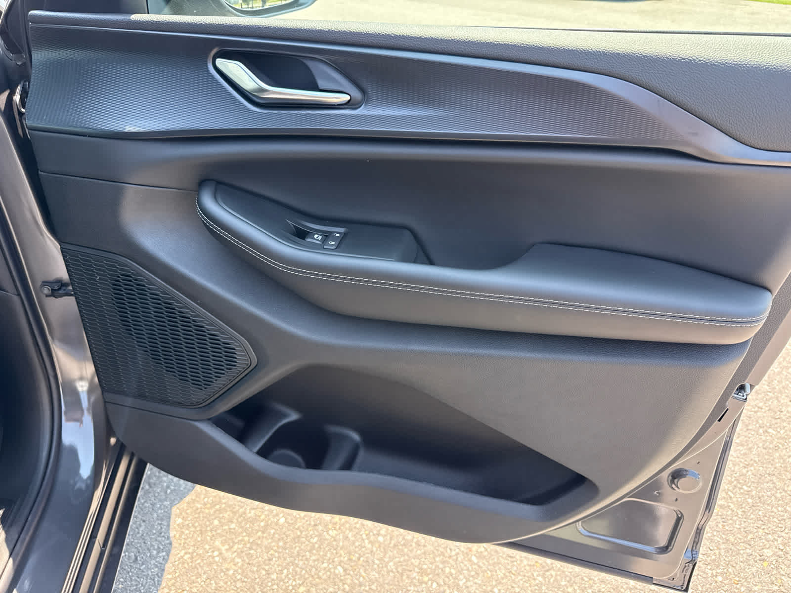 2026 Jeep Grand Cherokee GRAND CHEROKEE LAREDO X 4X4