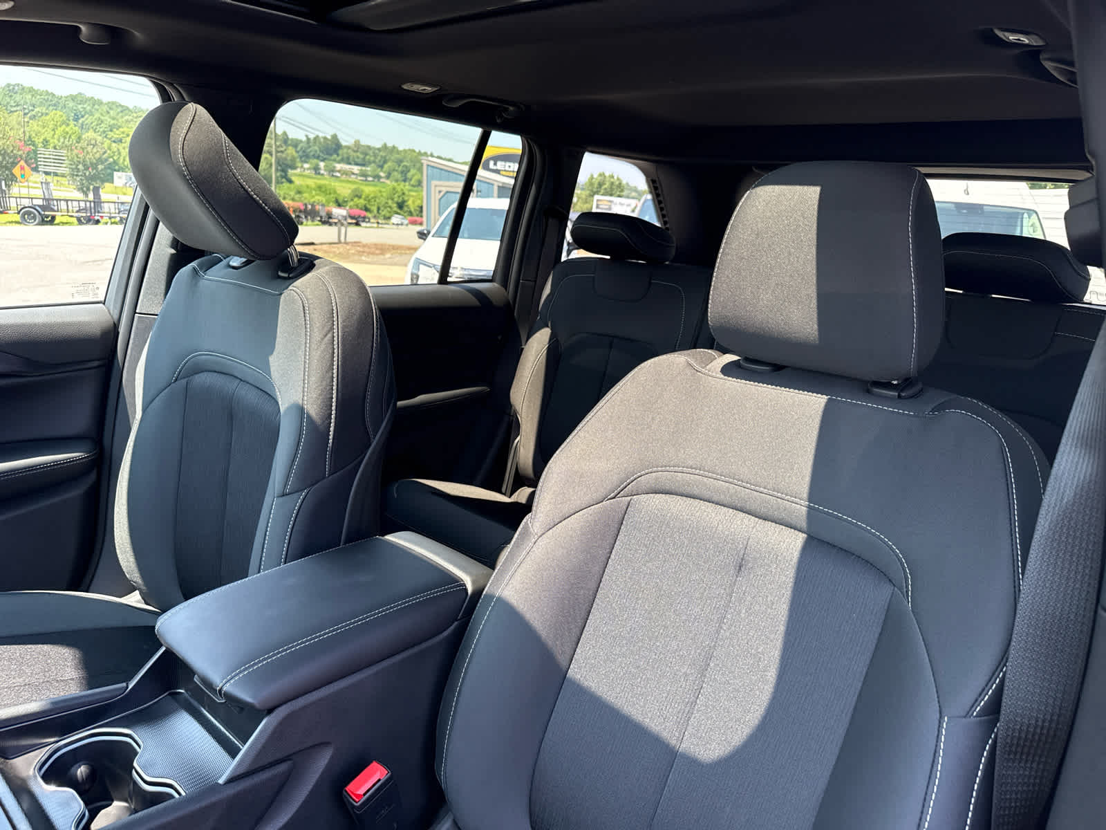 2026 Jeep Grand Cherokee GRAND CHEROKEE LAREDO X 4X4