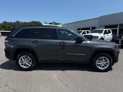 2026 Jeep Grand Cherokee GRAND CHEROKEE LAREDO X 4X4