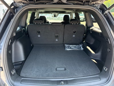 2026 Jeep Grand Cherokee GRAND CHEROKEE LAREDO X 4X4