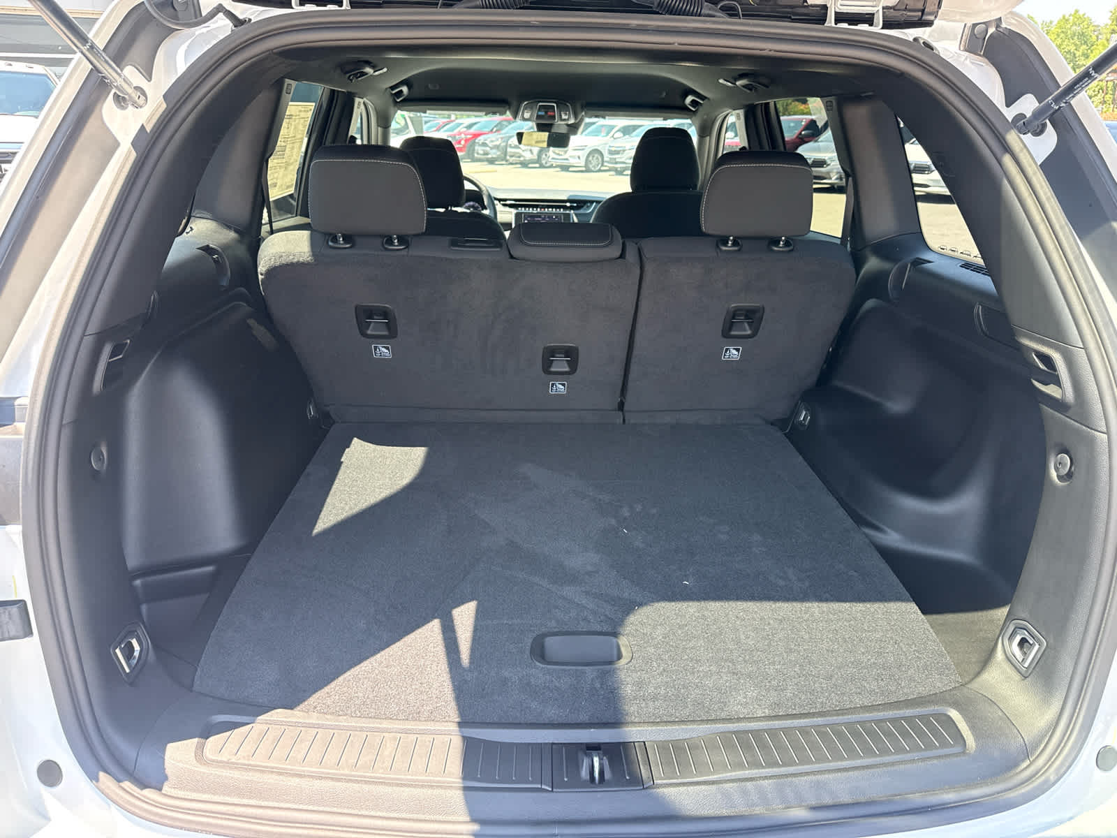 2026 Jeep Grand Cherokee GRAND CHEROKEE LAREDO 4X4