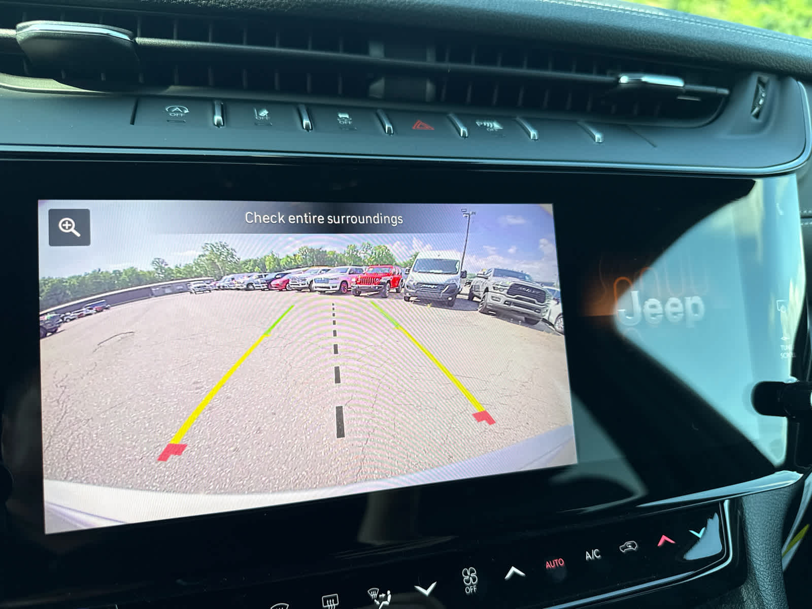 2026 Jeep Grand Cherokee GRAND CHEROKEE LAREDO ALTITUDE 4X4