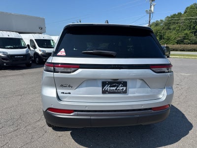 2026 Jeep Grand Cherokee GRAND CHEROKEE LAREDO ALTITUDE 4X4