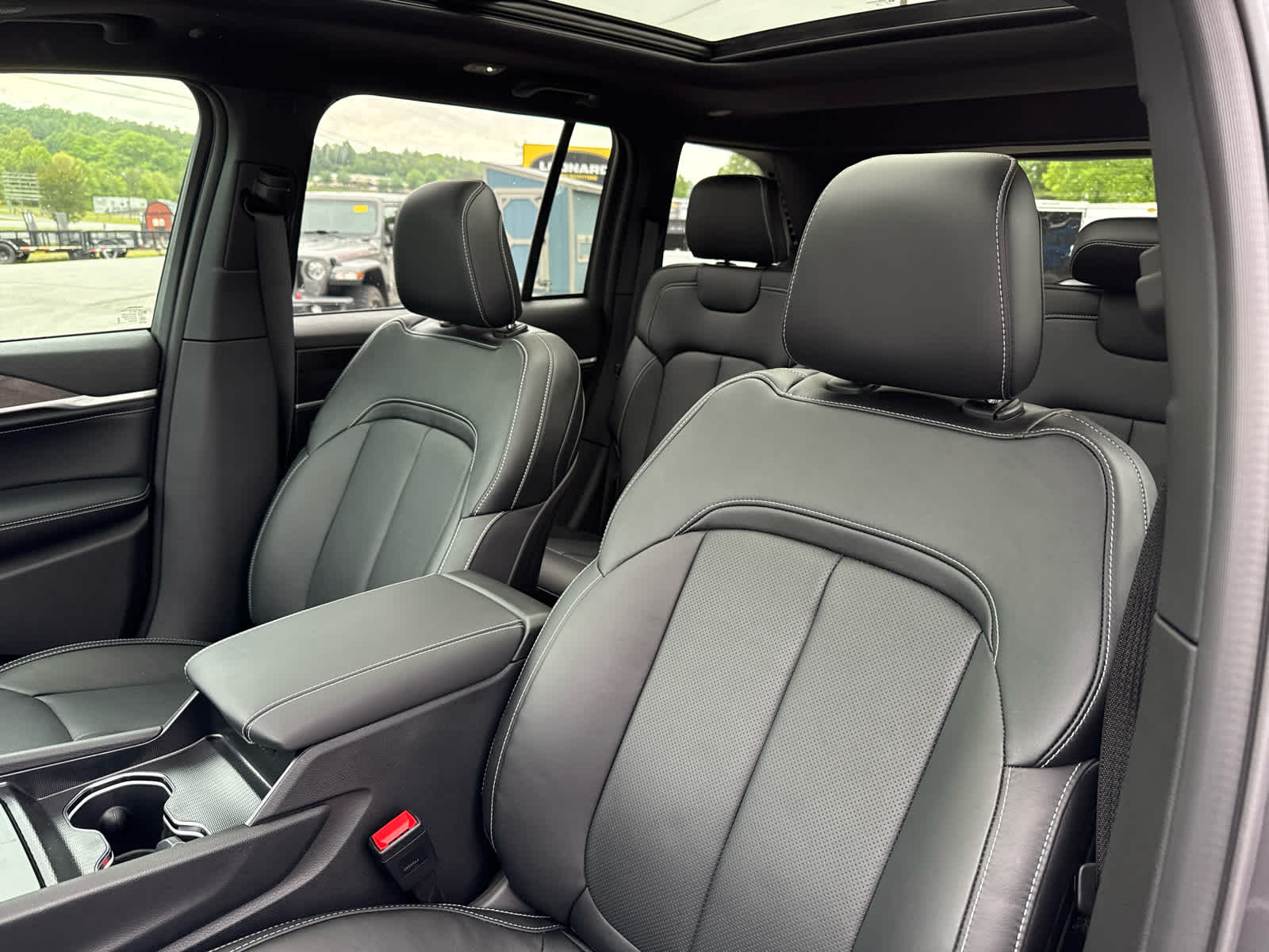 2026 Jeep Grand Cherokee GRAND CHEROKEE LIMITED RESERVE 4X4