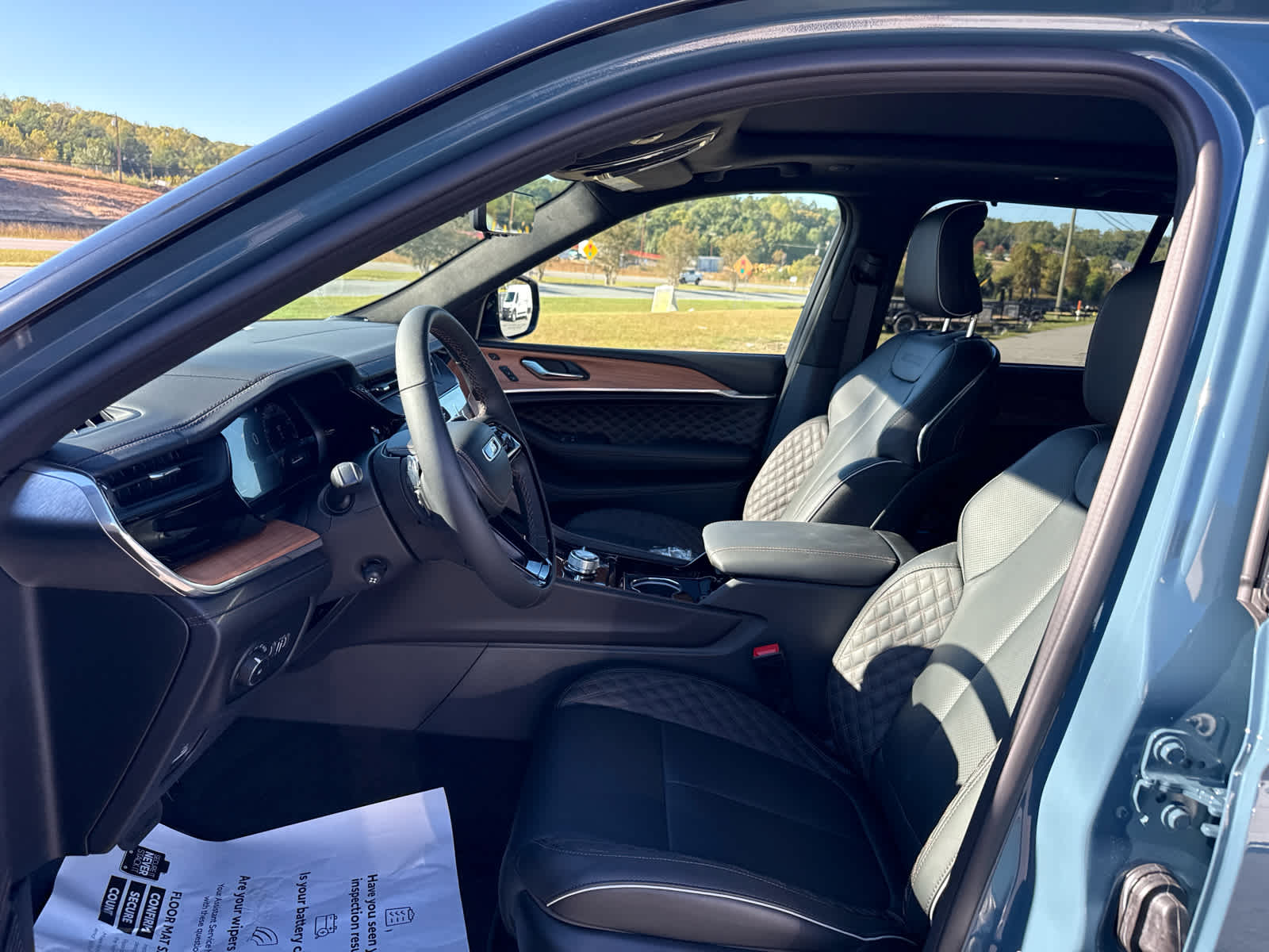 2027 Jeep Grand Cherokee GRAND CHEROKEE SUMMIT 4X4