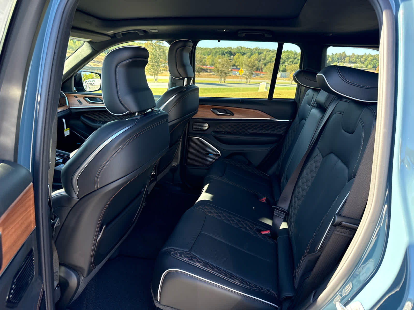 2027 Jeep Grand Cherokee GRAND CHEROKEE SUMMIT 4X4