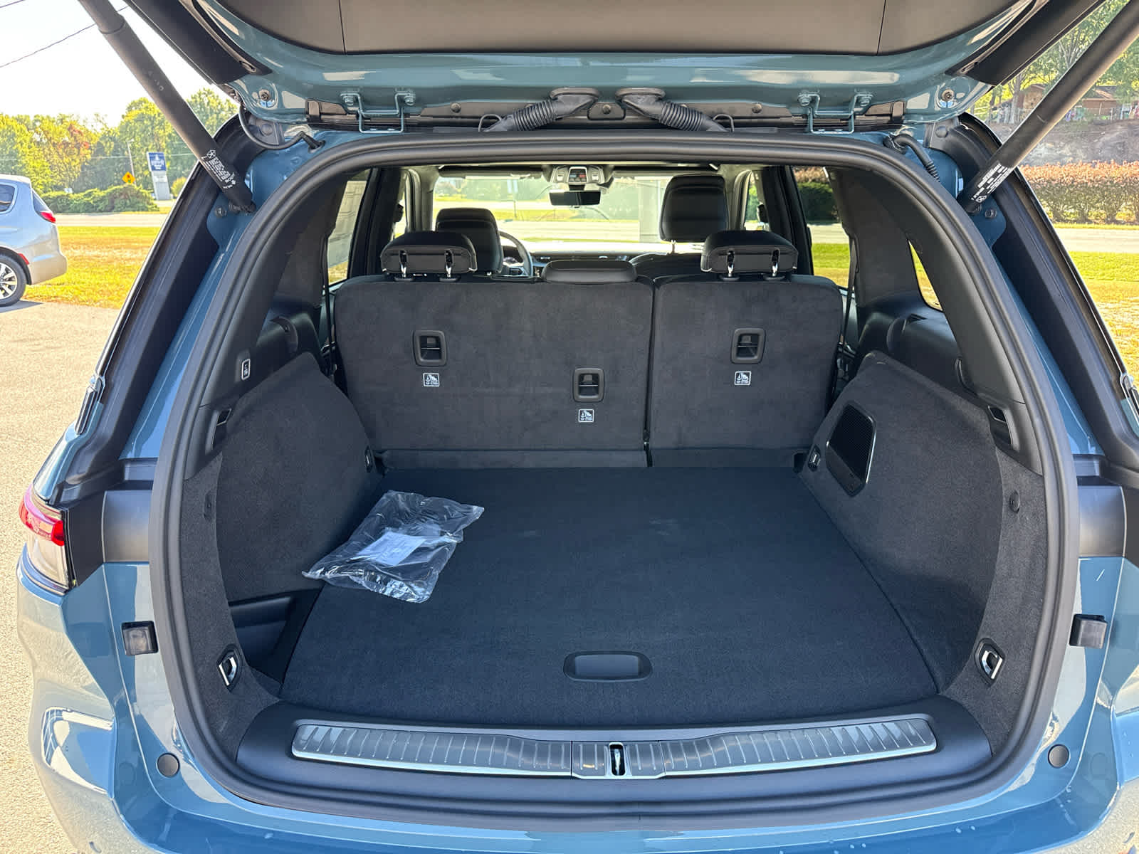 2027 Jeep Grand Cherokee GRAND CHEROKEE SUMMIT 4X4