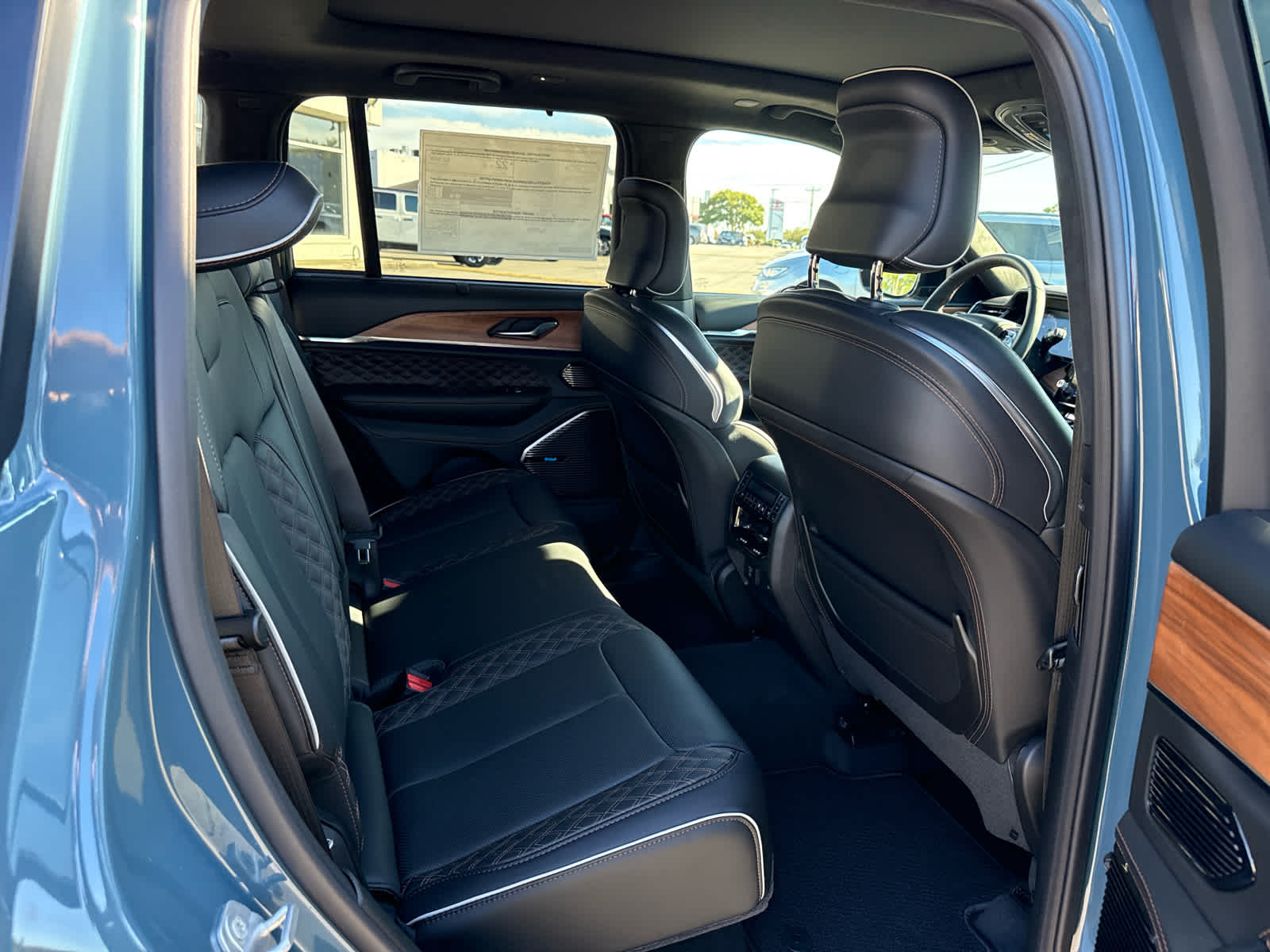 2027 Jeep Grand Cherokee GRAND CHEROKEE SUMMIT 4X4