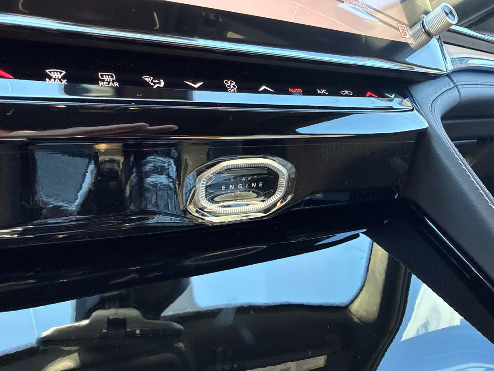 2027 Jeep Grand Cherokee GRAND CHEROKEE SUMMIT 4X4