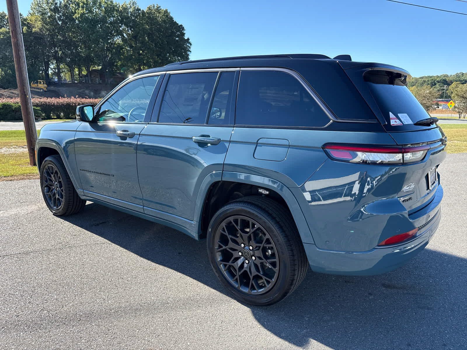 2027 Jeep Grand Cherokee GRAND CHEROKEE SUMMIT 4X4