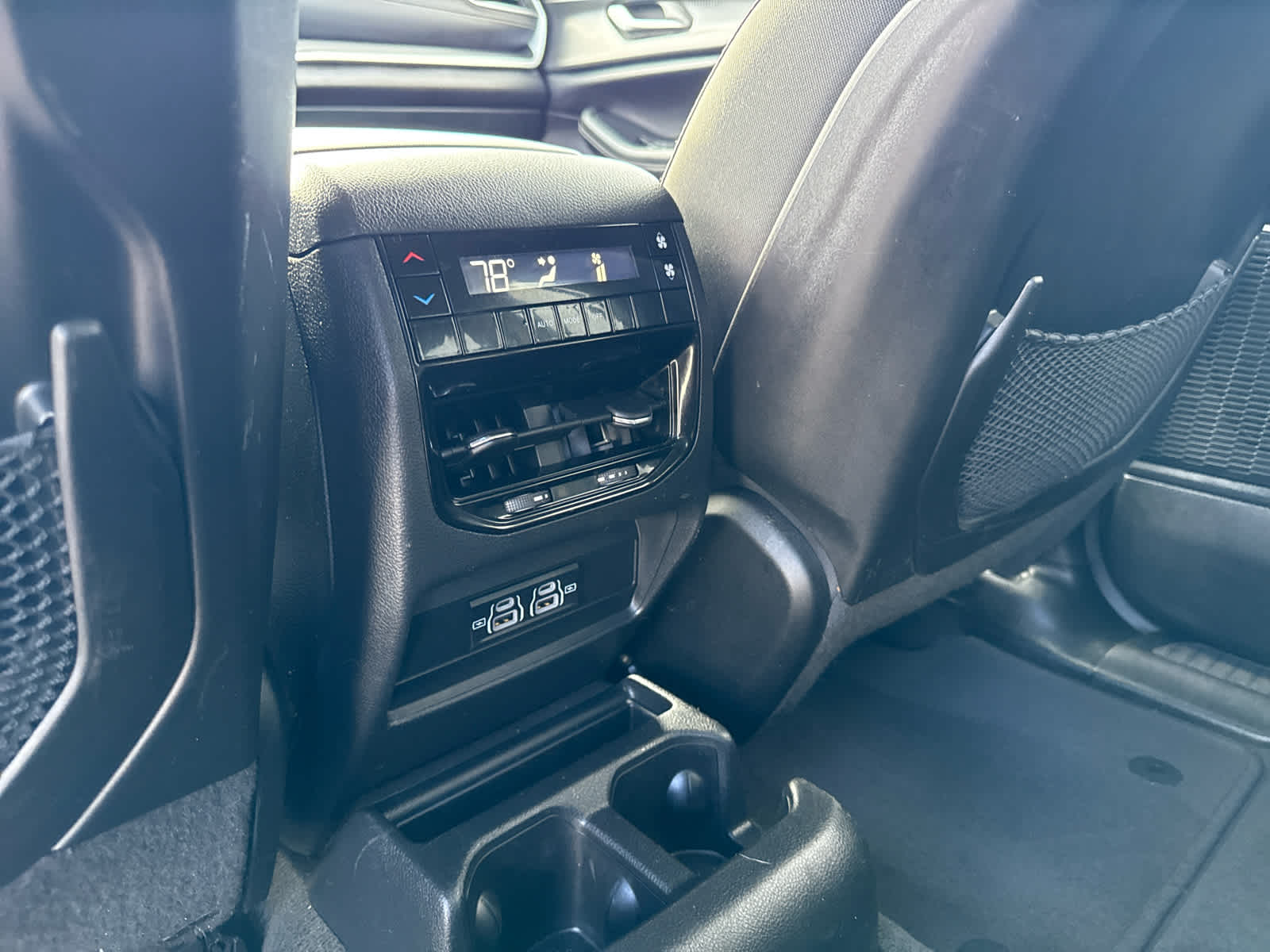 2023 Jeep Grand Cherokee L Laredo 4x4