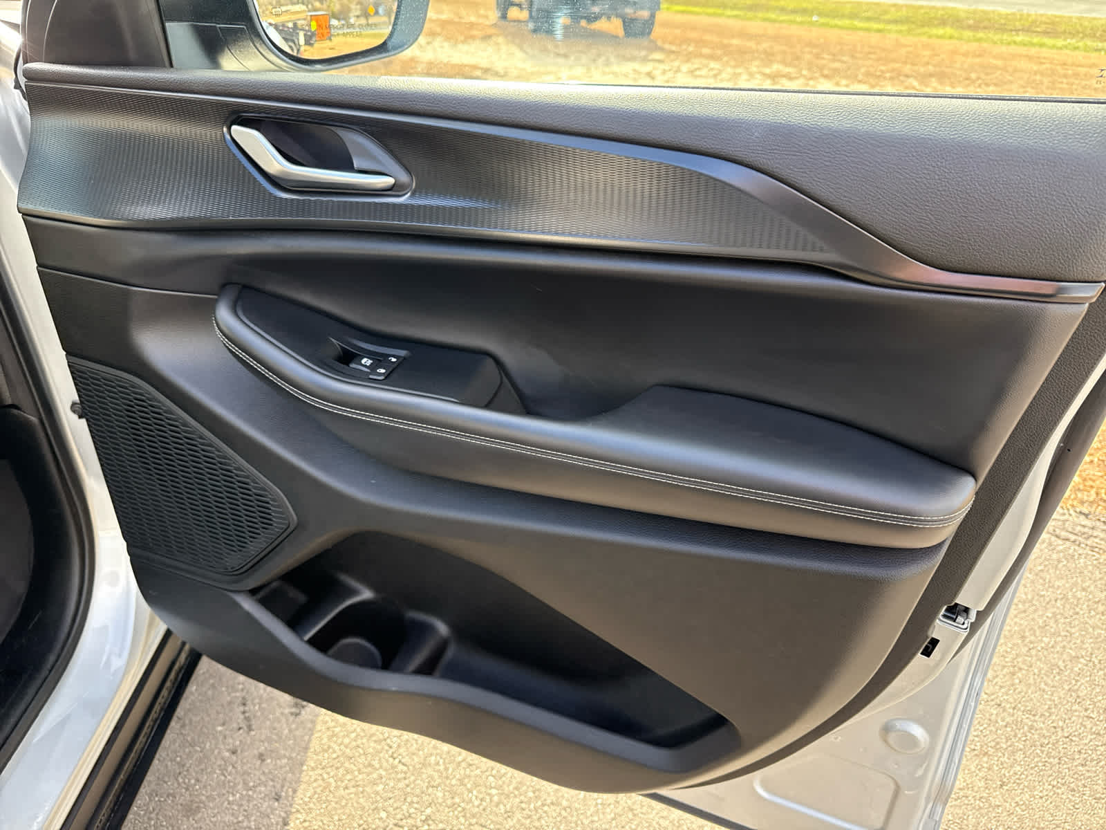 2023 Jeep Grand Cherokee L Laredo 4x4