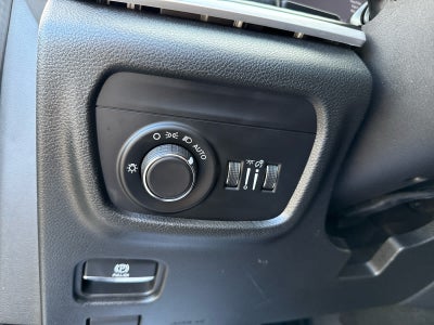 2023 Jeep Grand Cherokee L Laredo 4x4