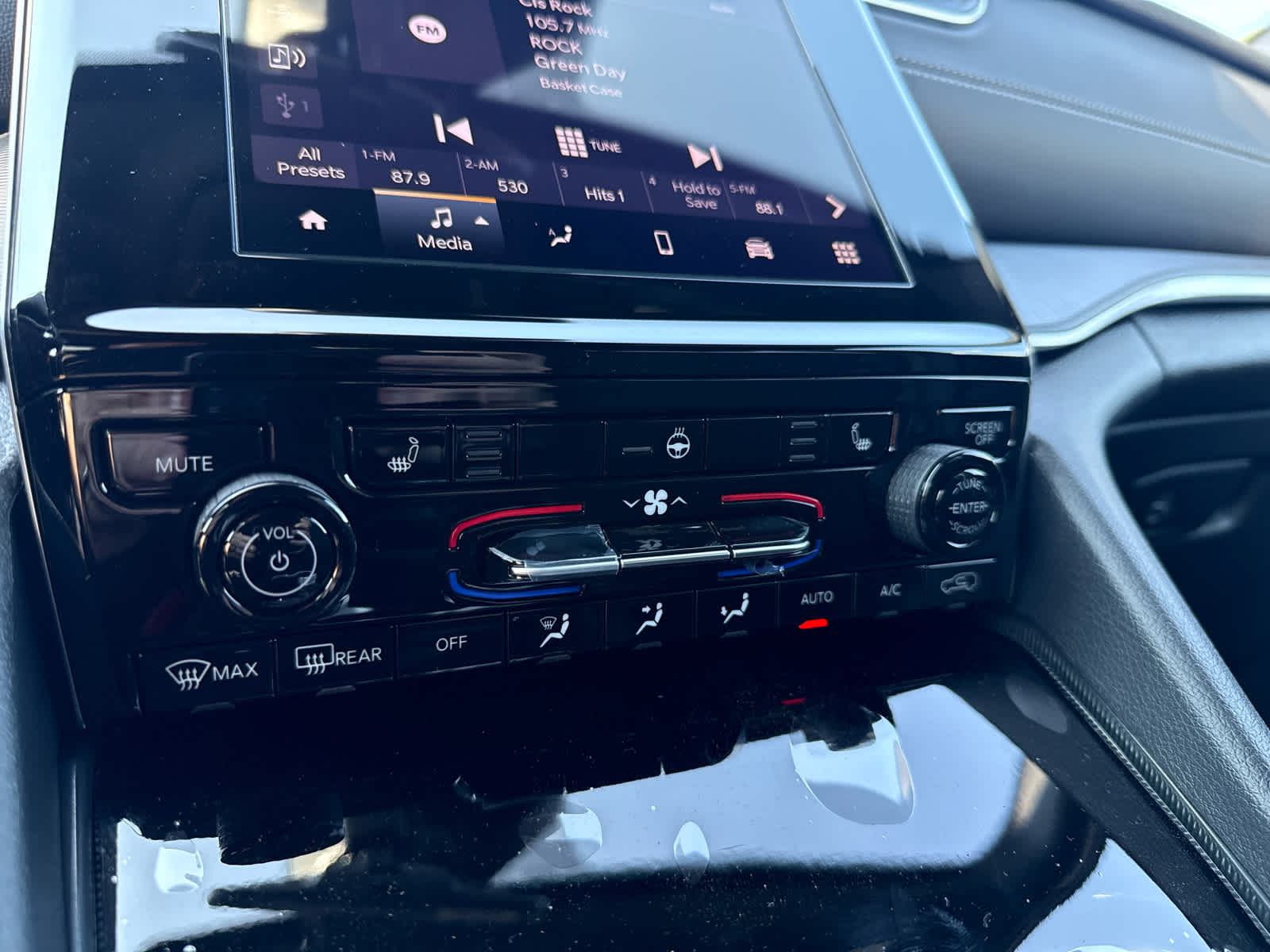 2026 Jeep Grand Cherokee GRAND CHEROKEE L LAREDO X 4X4