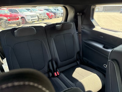 2026 Jeep Grand Cherokee GRAND CHEROKEE L LAREDO X 4X4