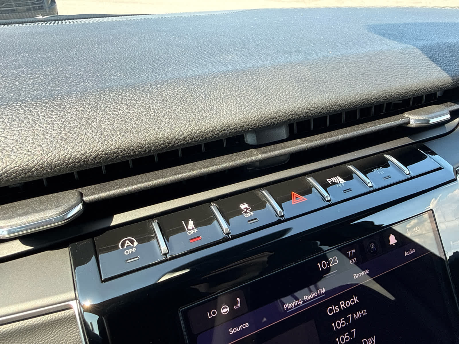 2026 Jeep Grand Cherokee GRAND CHEROKEE L LAREDO X 4X4
