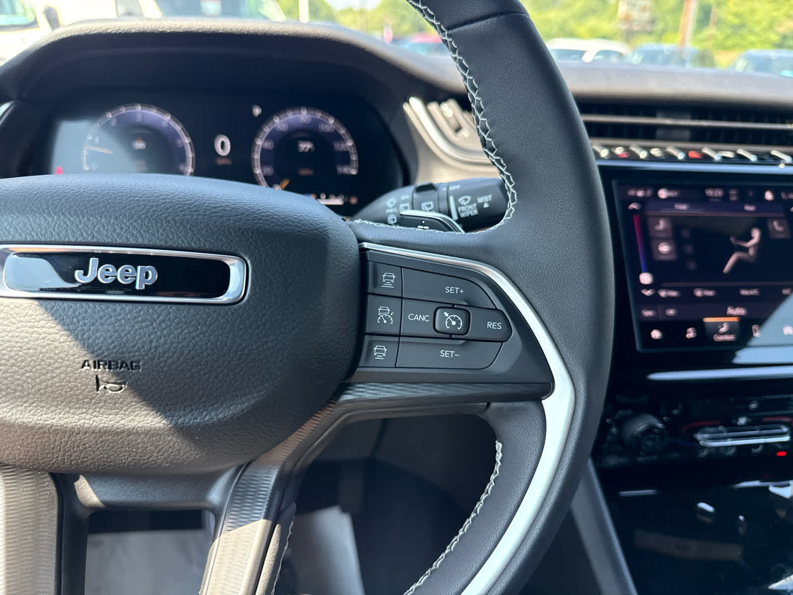 2026 Jeep Grand Cherokee GRAND CHEROKEE L LAREDO X 4X4