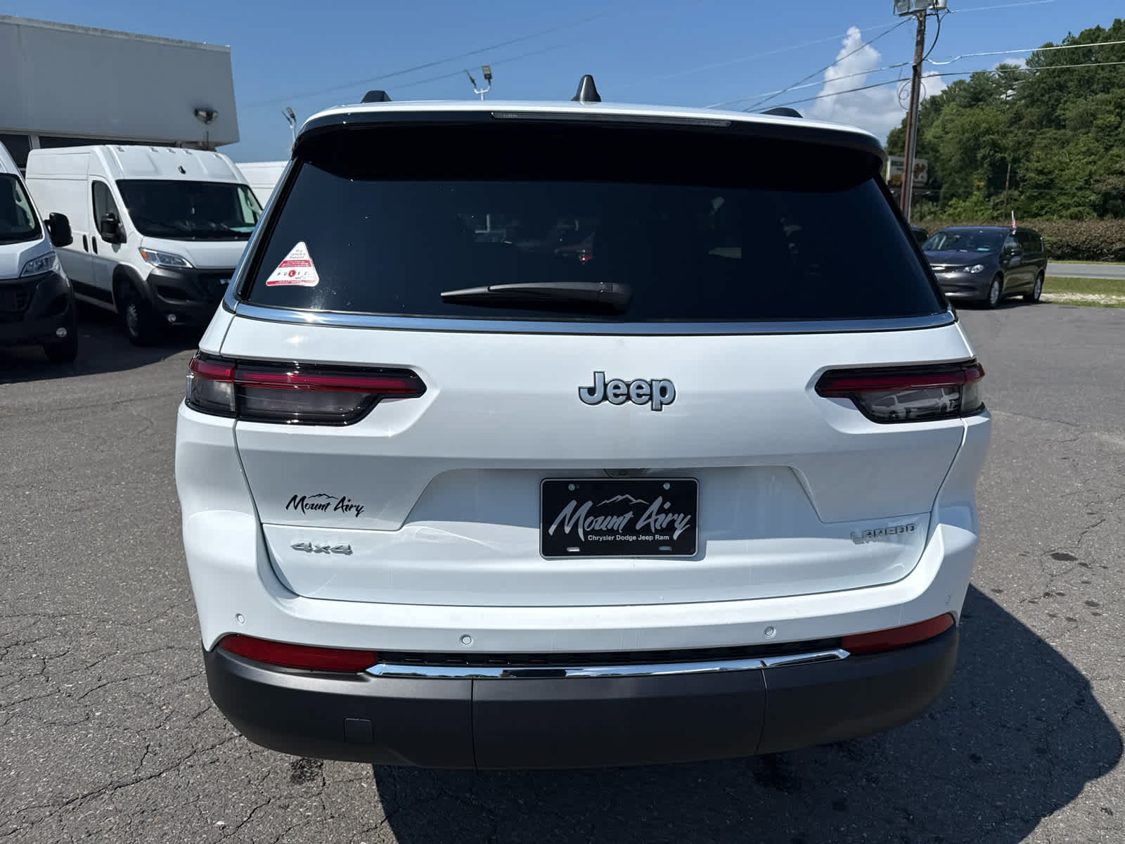2026 Jeep Grand Cherokee GRAND CHEROKEE L LAREDO X 4X4