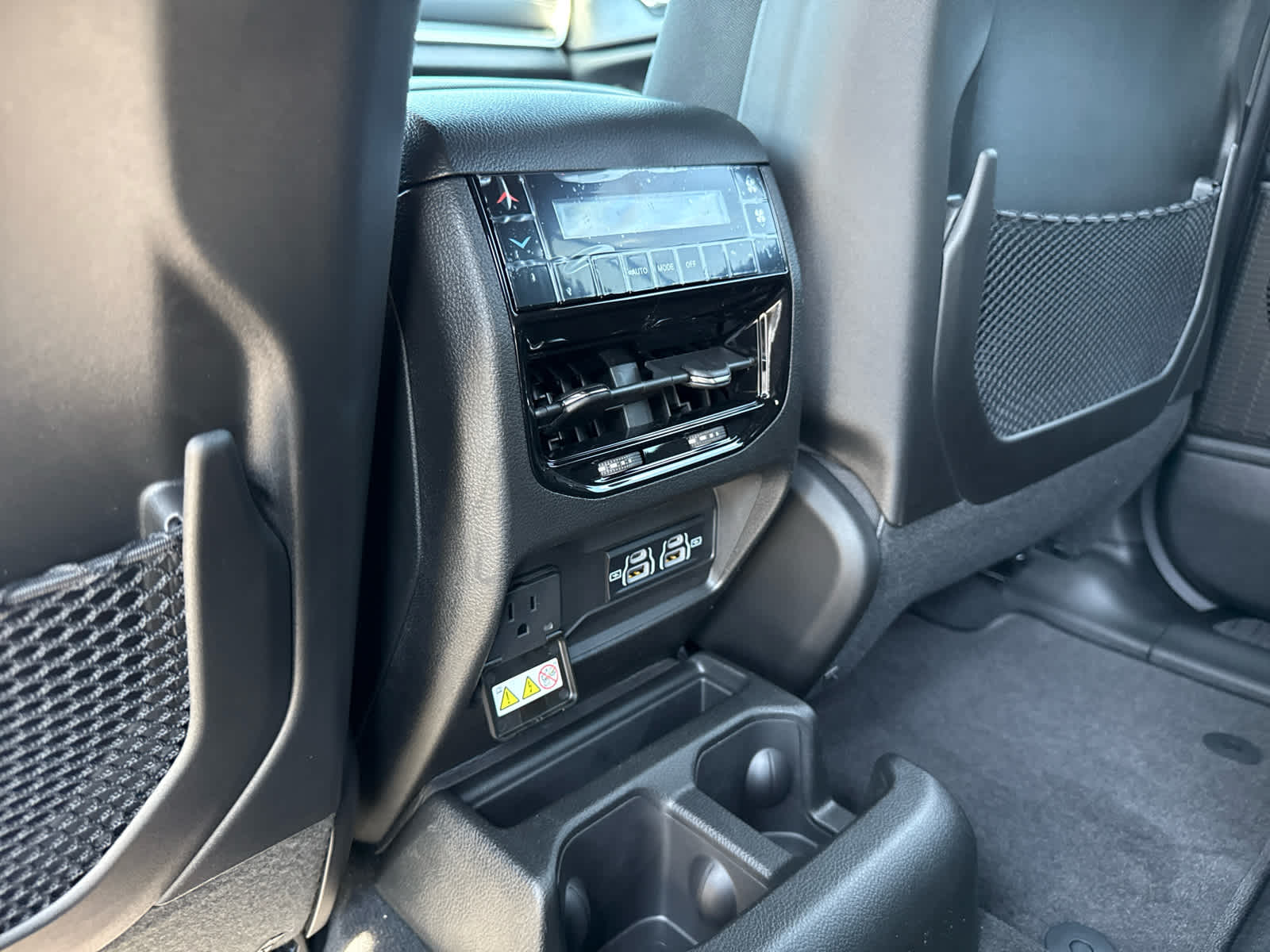 2025 Jeep Grand Cherokee GRAND CHEROKEE L ALTITUDE 4X4