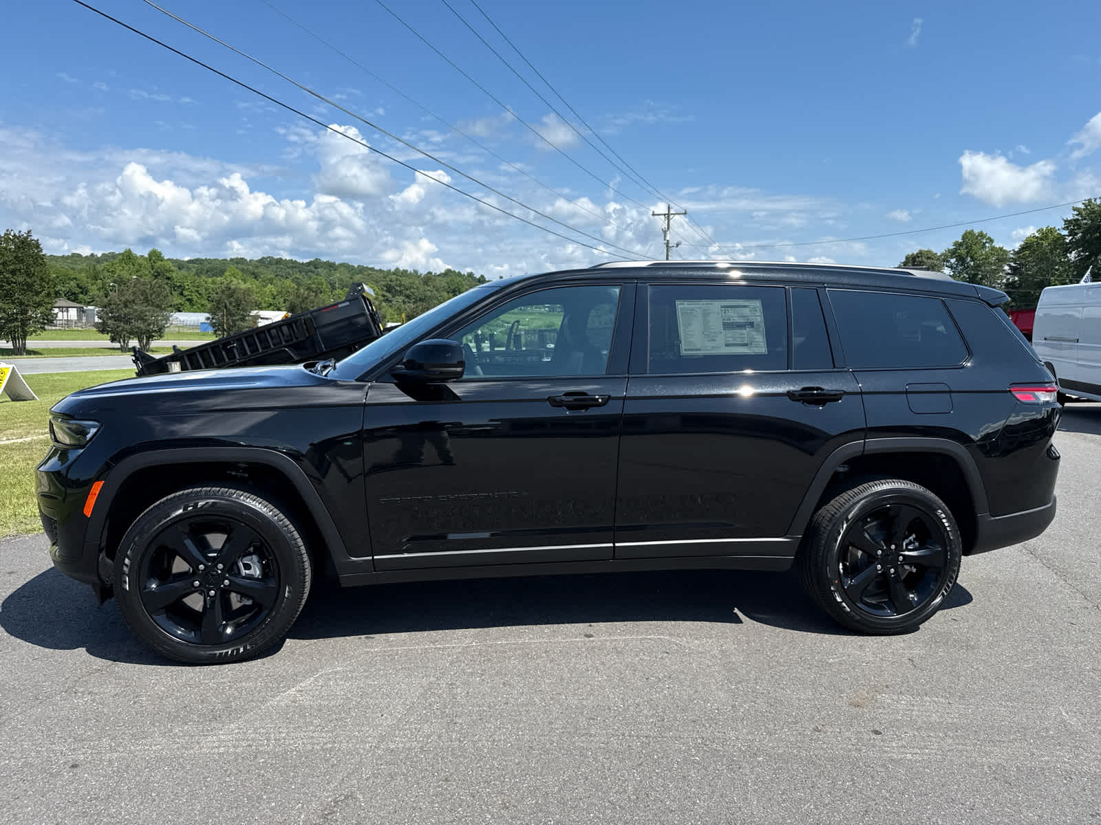 2025 Jeep Grand Cherokee GRAND CHEROKEE L ALTITUDE 4X4