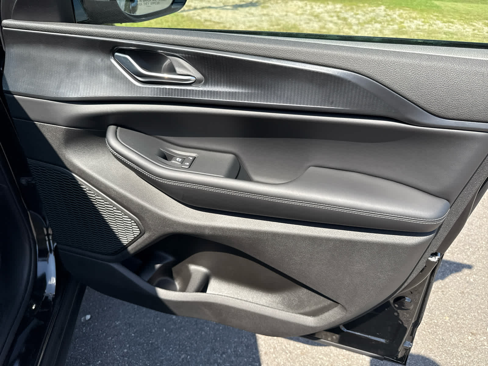 2025 Jeep Grand Cherokee GRAND CHEROKEE L ALTITUDE 4X4