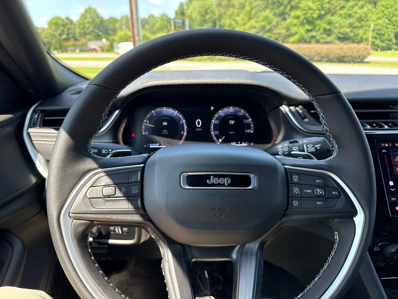2025 Jeep Grand Cherokee GRAND CHEROKEE L ALTITUDE 4X4