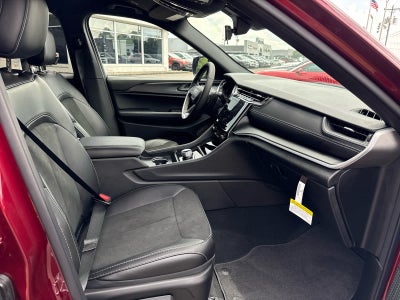 2025 Jeep Grand Cherokee GRAND CHEROKEE L ALTITUDE 4X4