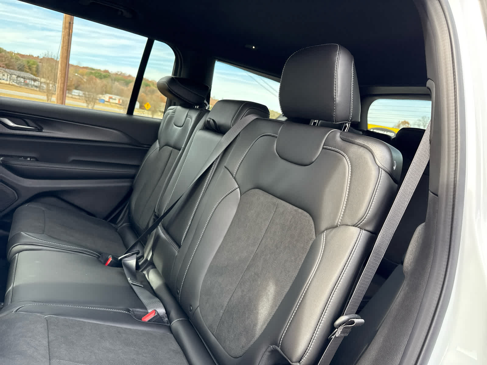 2025 Jeep Grand Cherokee GRAND CHEROKEE L ALTITUDE X 4X4