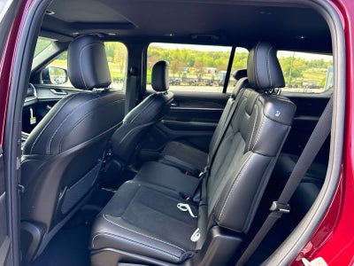 2026 Jeep Grand Cherokee GRAND CHEROKEE L LAREDO ALTITUDE 4X4