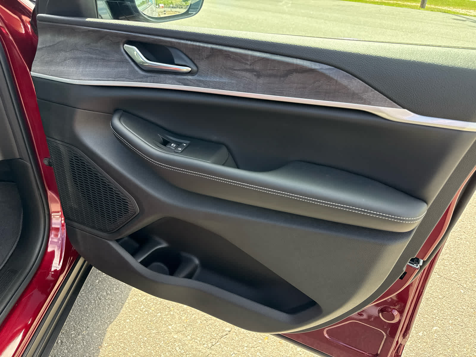 2026 Jeep Grand Cherokee GRAND CHEROKEE L LAREDO ALTITUDE 4X4